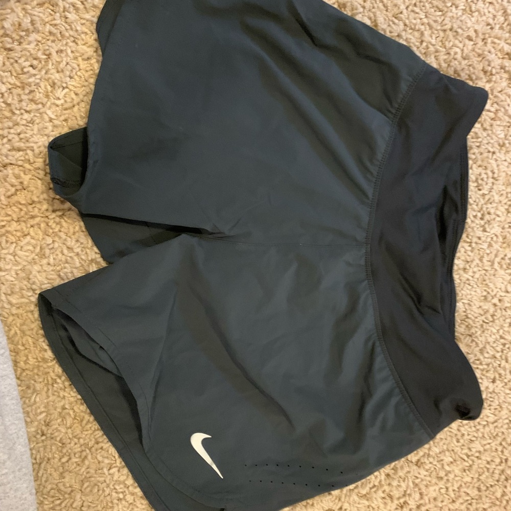 NWT BLACK JIKE DRI FIT SHORTS MEDIUM